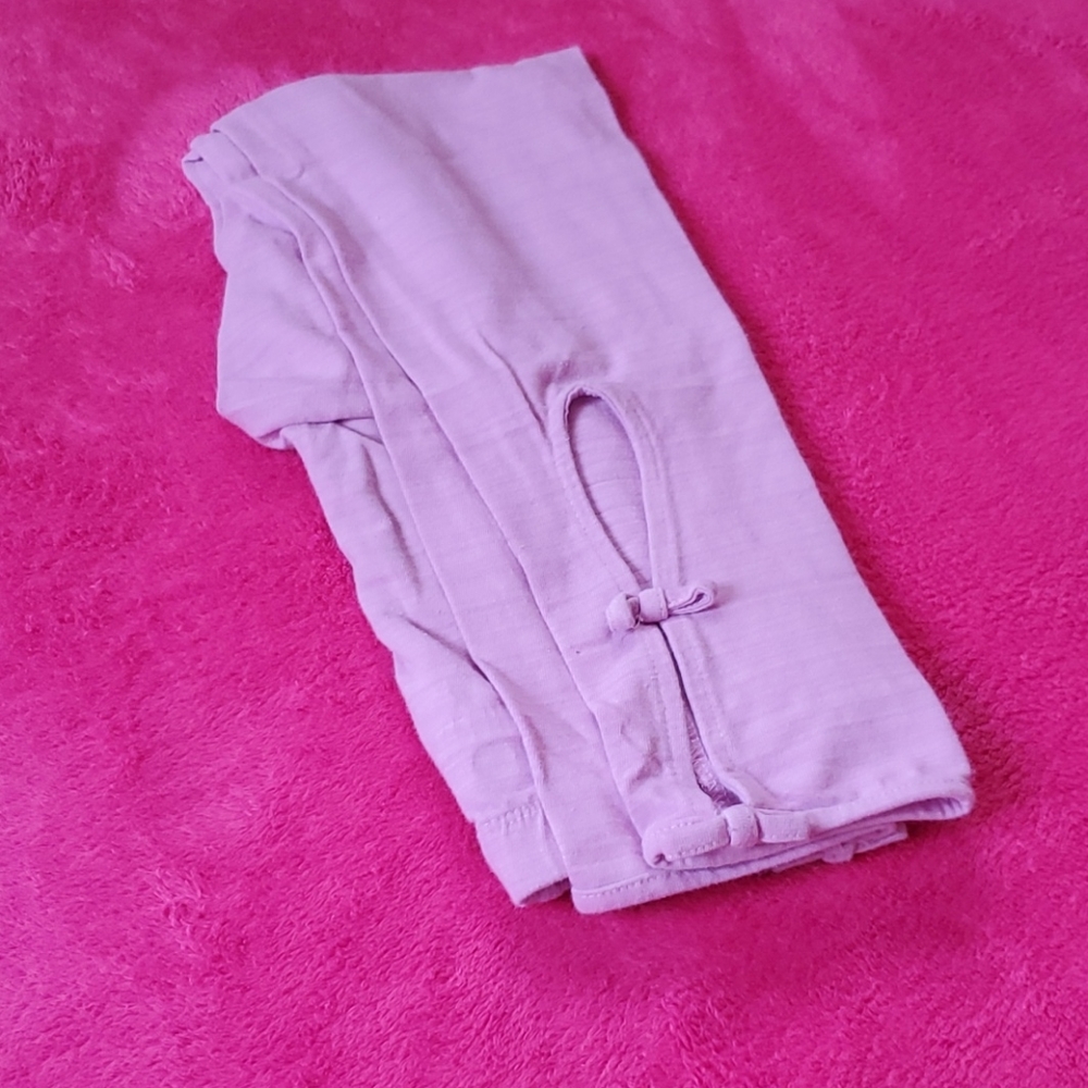 Light pink leggings